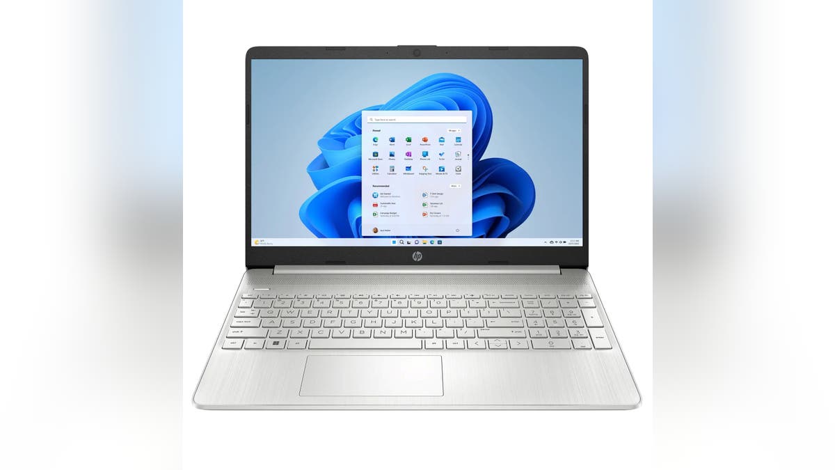 Ten laptop HP to koń pociągowy, a jego cena wynosi 200 USD.