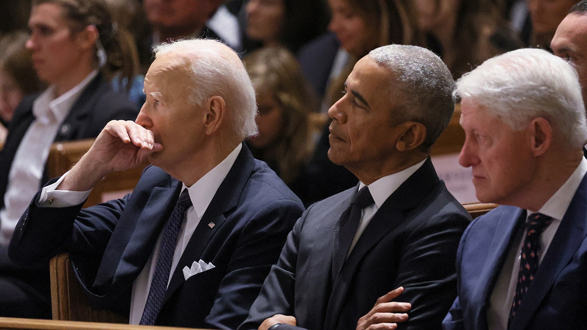 Biden, Obama and Clinton listen to Sting sing