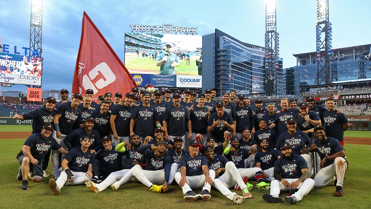 Bravos celebran el comodín