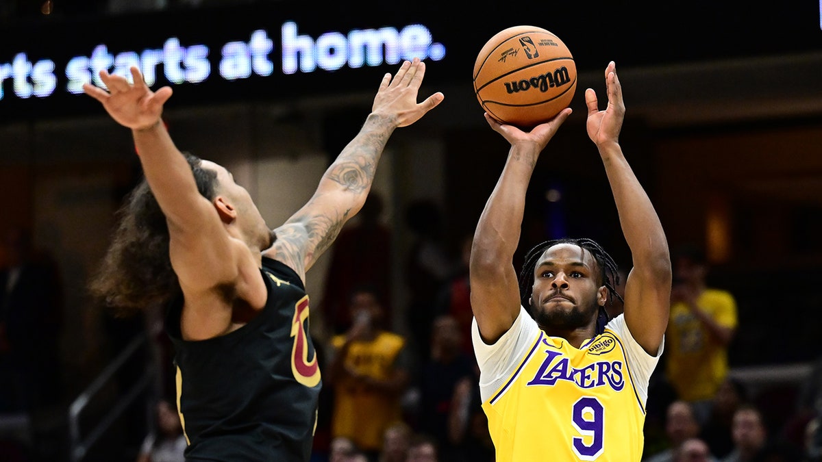 Lakers Bronny James scores 1st career NBA points in Cleveland Fox News