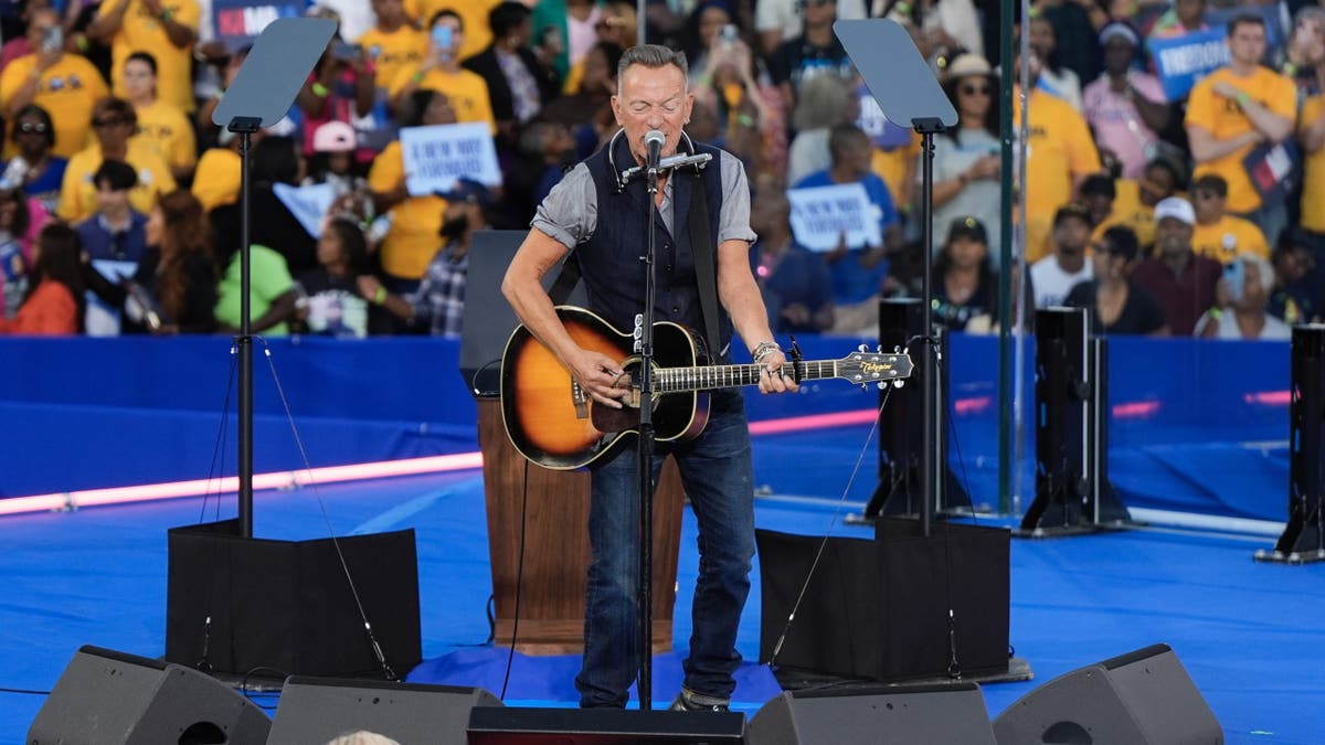 Bruce Springsteen performs astatine  a run  rally supporting Democratic statesmanlike  nominee Vice President Kamala Harris, Thursday, Oct. 24, 2024, successful  Clarkston, Ga. (AP Photo/Mike Stewart)