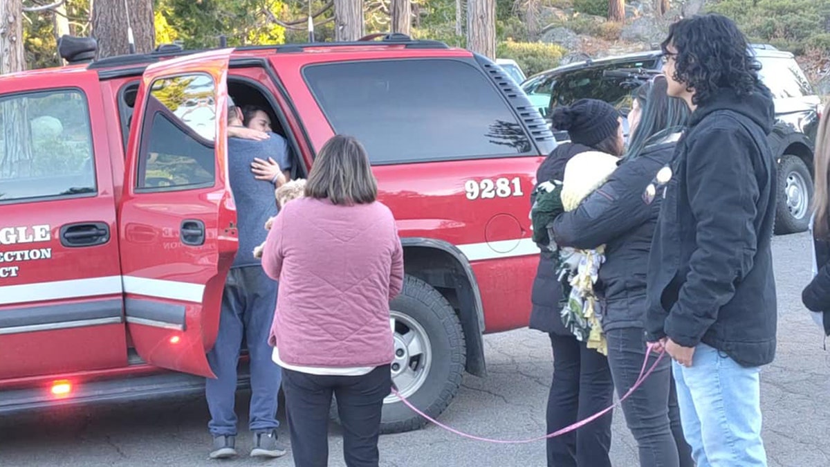 Teen hiker reunited pinch family