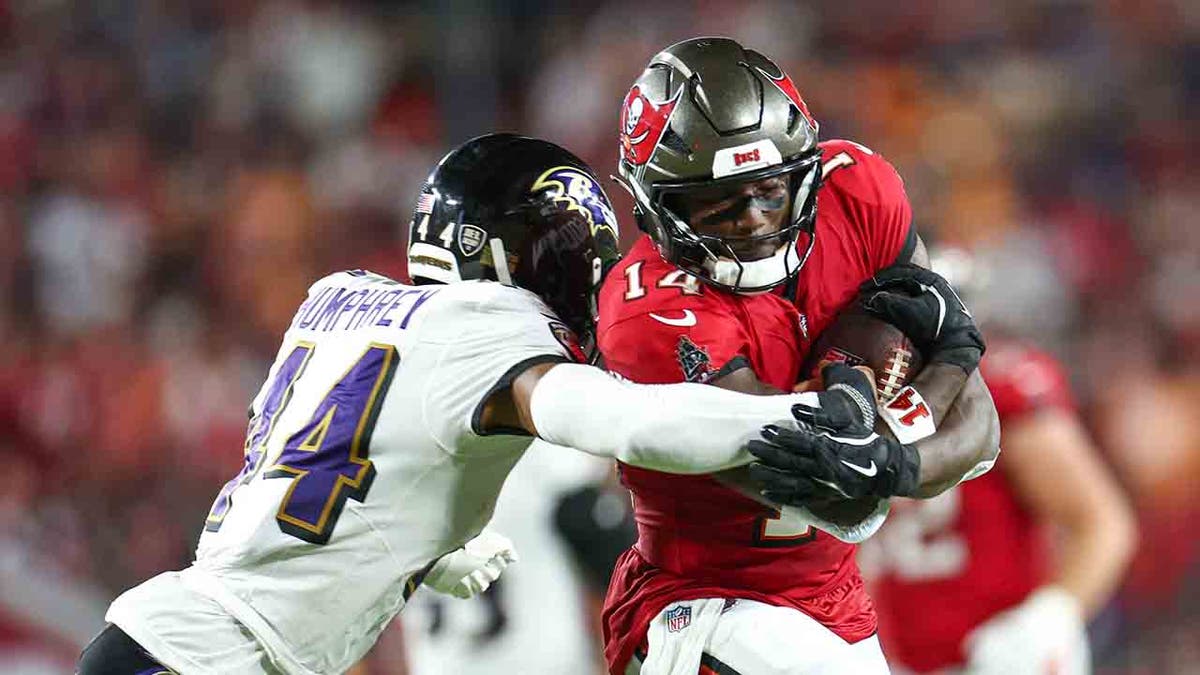 Bucs star Chris Godwin suffers gruesome ankle injury broadcast won't show in loss to Ravens  at george magazine