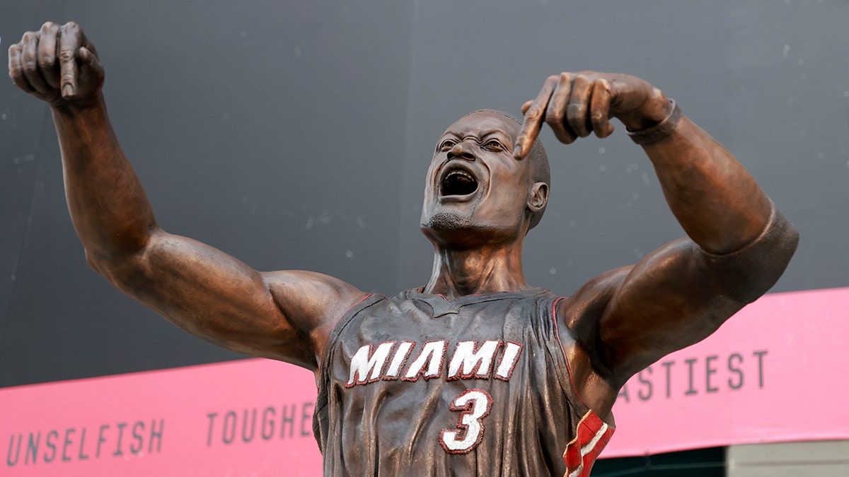 NBA legend Dwyane Wade reacts to botched statue of himself: 'A ...