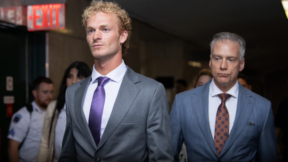 Daniel Penny arrives for a pre-trial hearing at the New York Supreme Criminal Court