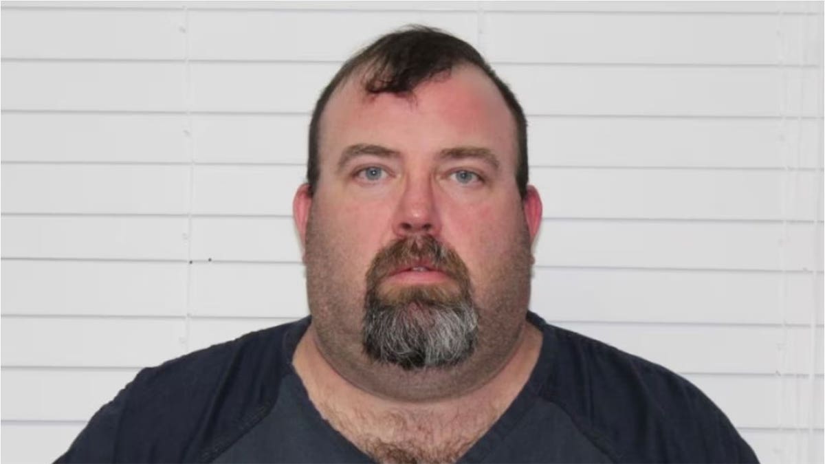 Missouri Ozarks Pastor Charged With Murder Shot Wife's Lover Point ...