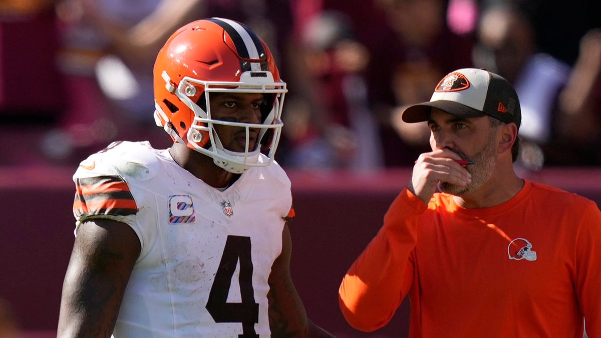 Browns' Deshaun Watson leaves coach flabbergasted during crucial 4th down  in loss vs Commanders | Fox News