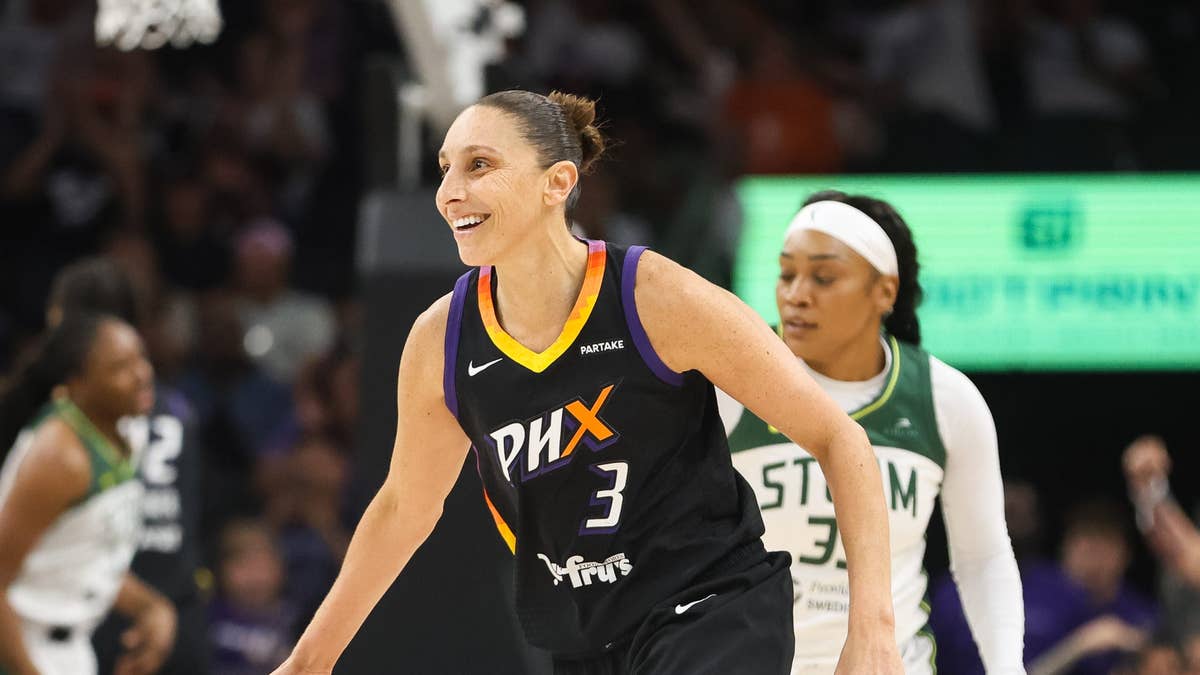 Diana Taurasi sonríe