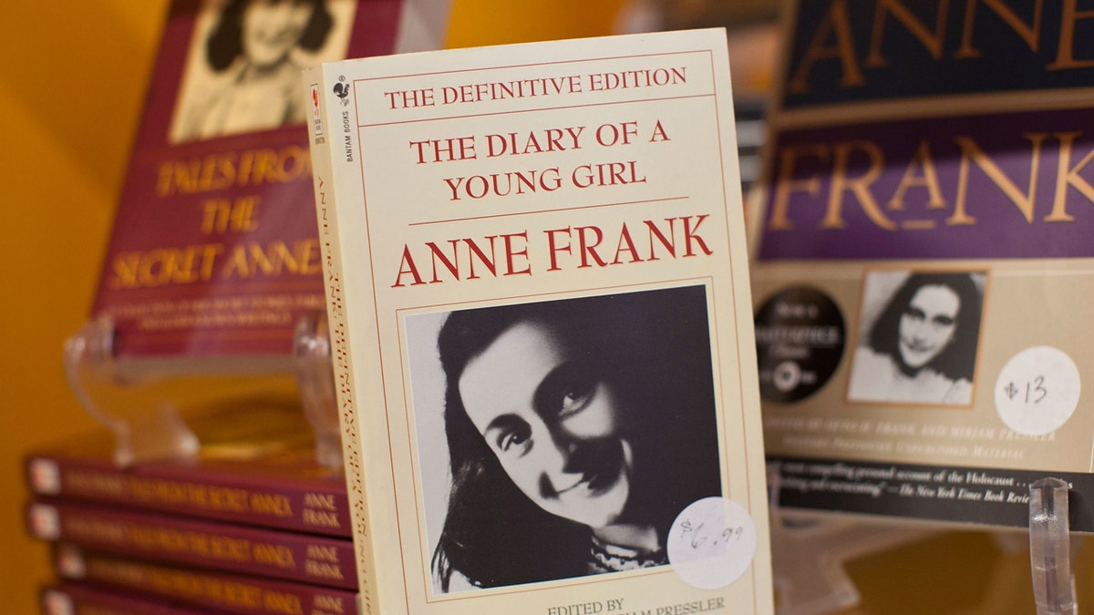 "Buku Harian Anne Frank"