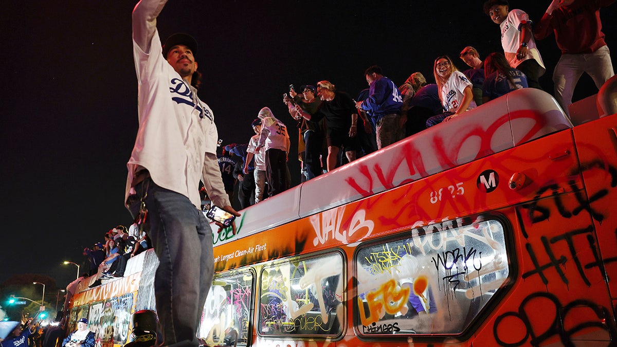 Dodgers fans celebrate