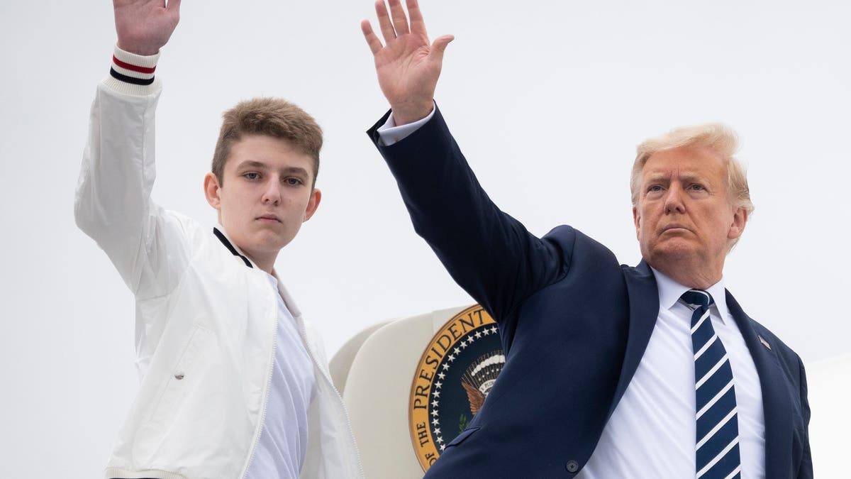 Barron Trump y Donald Trump