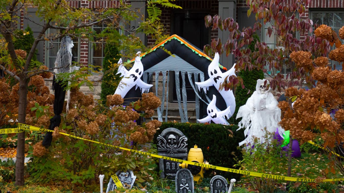 halloween house