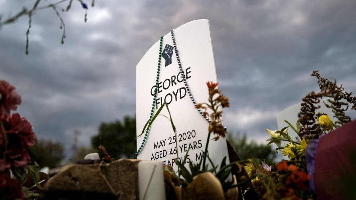 A tombstone for George Floyd