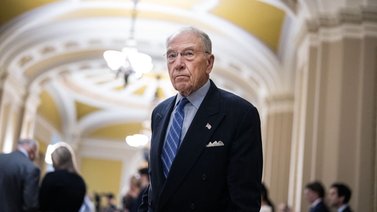 Grassley in the Senate hallway