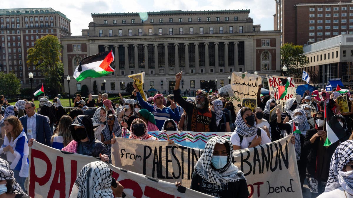 NEW YORK, NEW YORK - OCTOBER 7: Columbia students organize dueling memorials and rallies both for Israel and Palestine on the one-year anniversary of the October 7th Hamas attack, on October 7, 2024 in New York City. (Photo by Alex Kent/Getty Images)