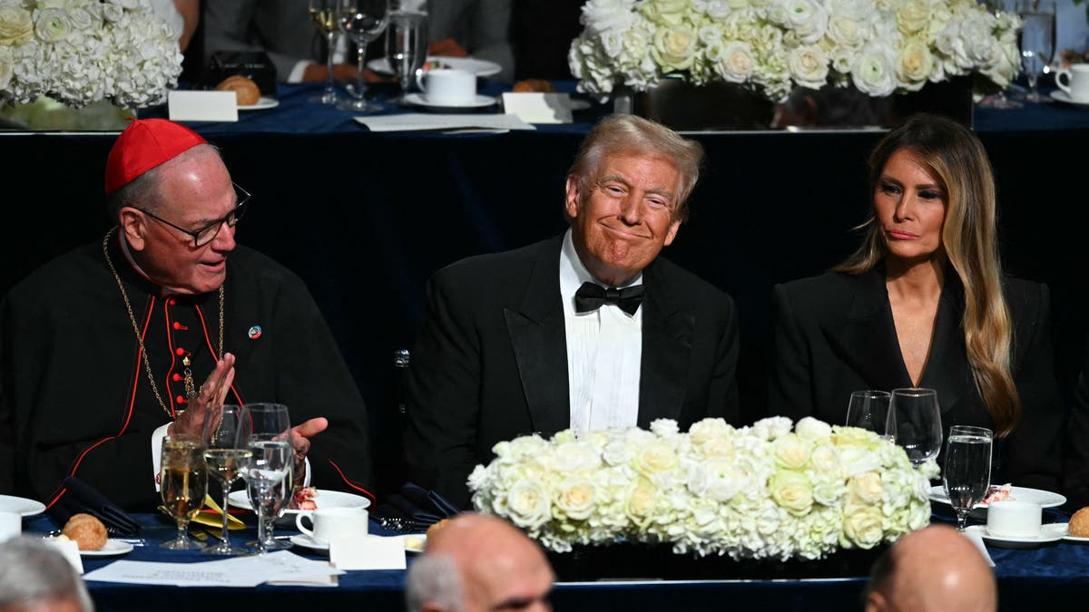 Trump astatine  Al Smith dinner