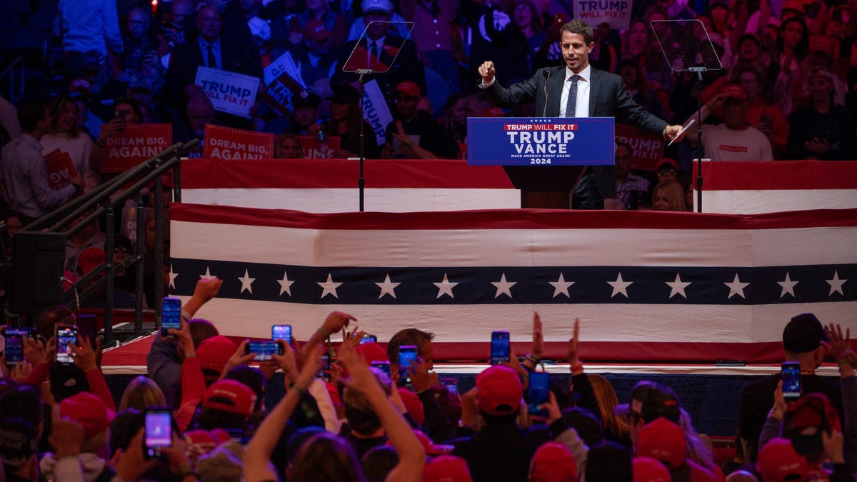  Comedian Tony Hinchcliffe astatine  a rally for erstwhile  president   Donald Trump connected  Oct. 27 astatine  Madison Square Garden successful  New York. (Photo by Peter W. Stevenson /The Washington Post via Getty Images)