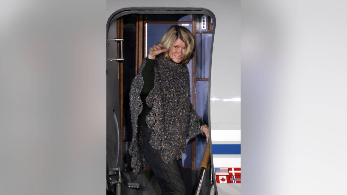 martha stewart leaving prison