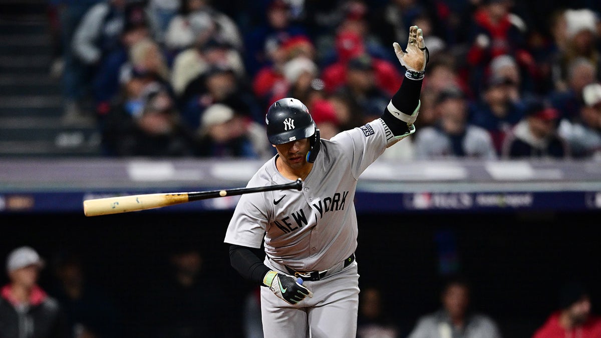 Gleyber Torres stick flip