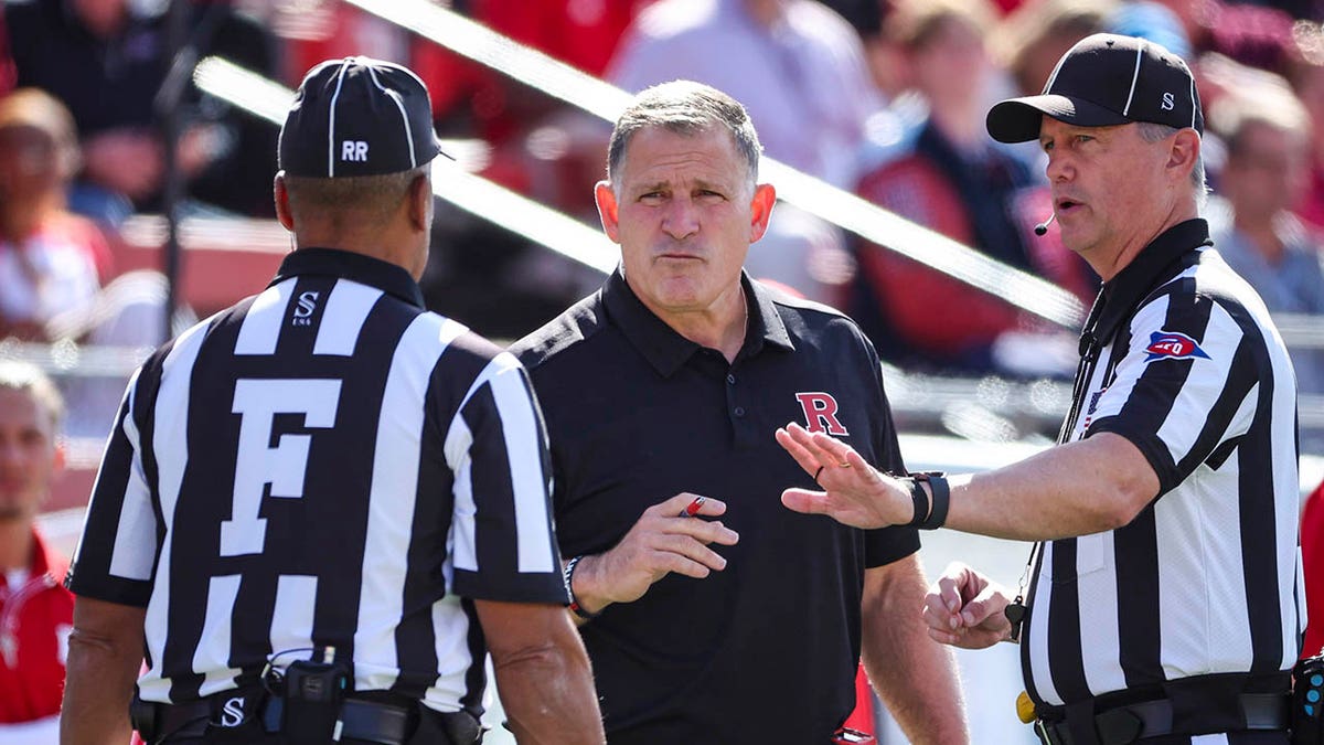 Greg Schiano contra Wisconsin