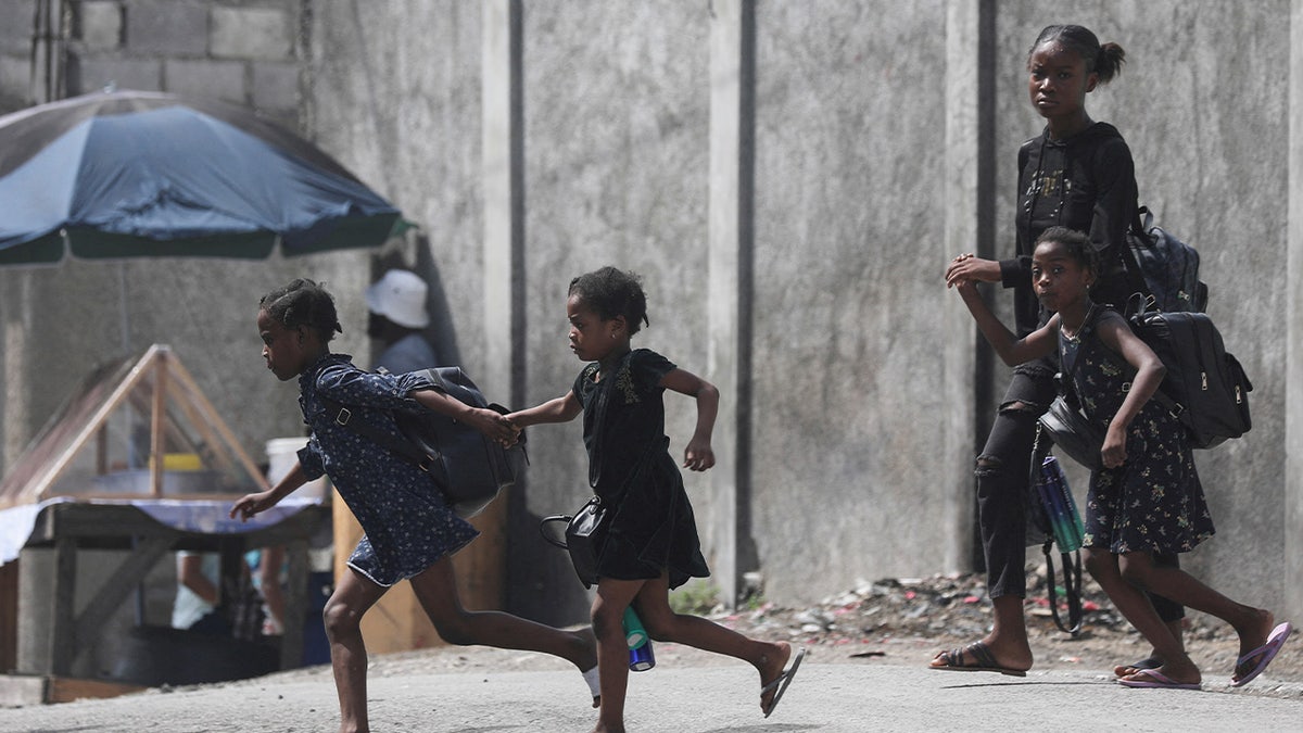 Niños haitianos Puerto Príncipe