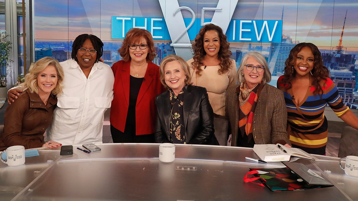 Hillary Clinton connected  "The View"