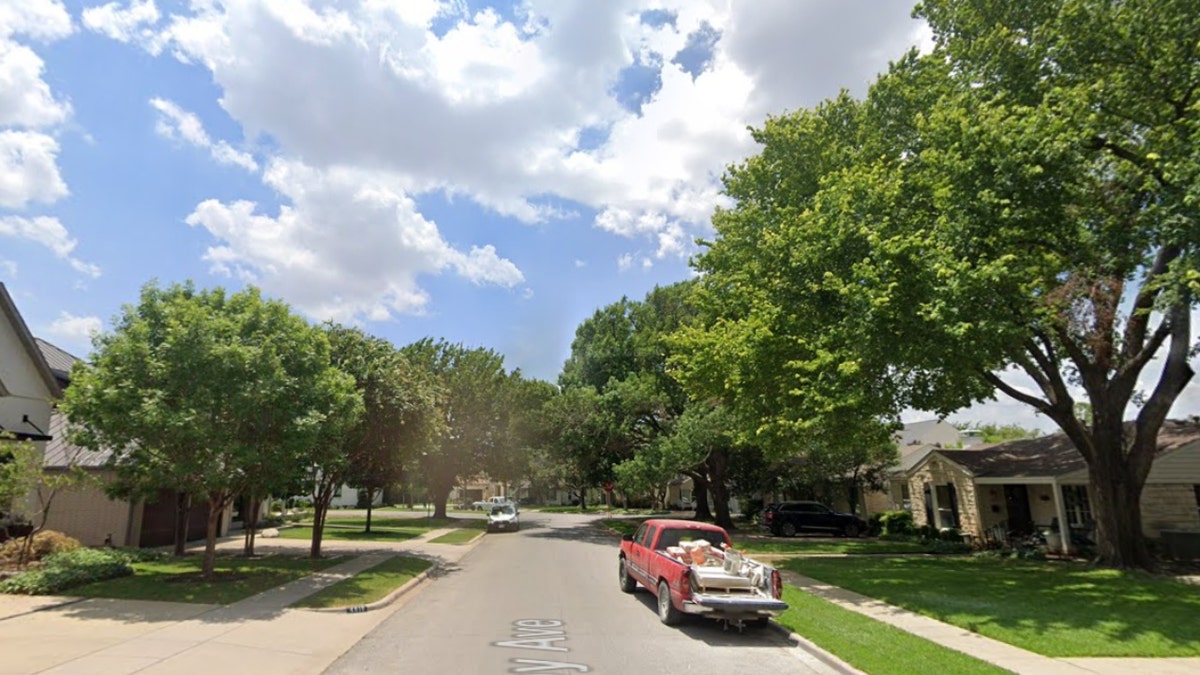 Elsby Avenue en el barrio Bluffview de Dallas.