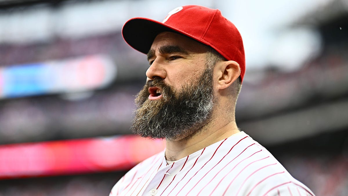 Jason Kelce blasts statistics in wild rant: 'Stats are numbers, numbers are nerds, nerds are losers'  at george magazine