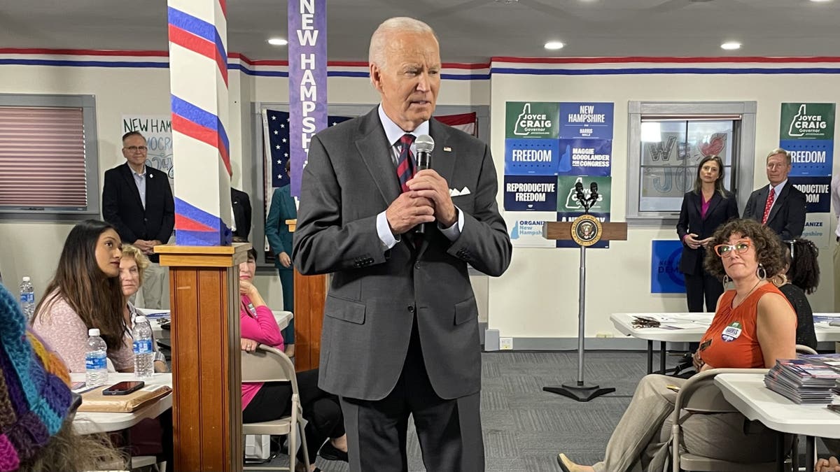 El presidente Biden habla en la sede del Partido Demócrata de New Hampshire, en Concord, N.H., el 22 de octubre de 2024.
