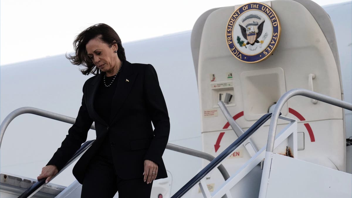 Democratic presidential nominee Vice President Kamala Harris arrives at LaGuardia Airport, Monday Oct. 7, 2024, in New York. (AP Photo/Jacquelyn Martin)