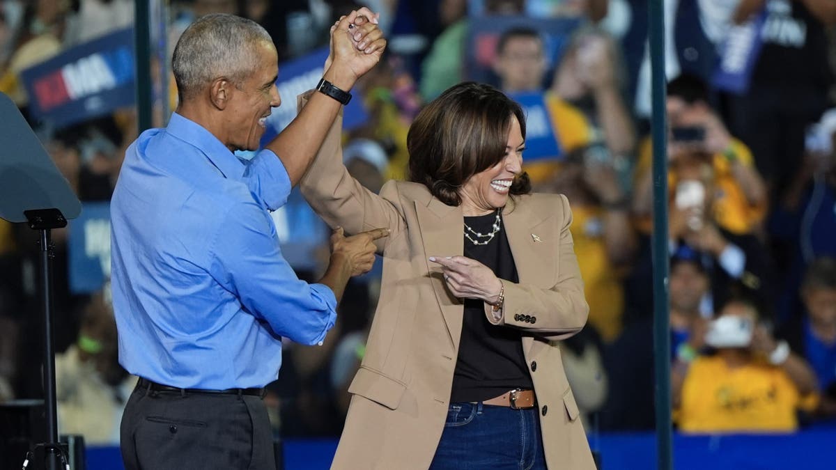  Obama introduces Harris during a campaign rally for Harris on Thursday, Oct. 24, 2024, in Clarkston, Ga.