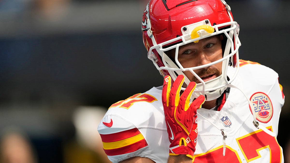 Travis Kelce calienta motores