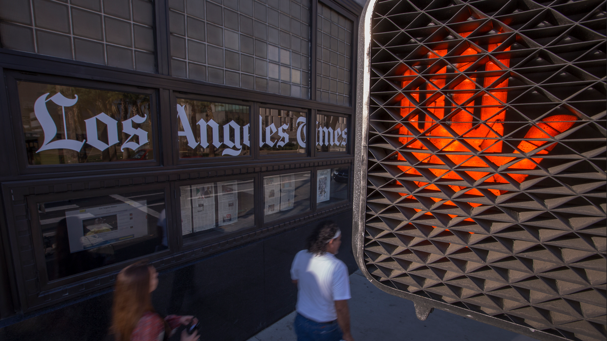 a halt  motion   adjacent   an LA Times office