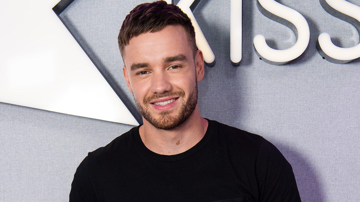 Liam Payne astatine nan KISS FM studios