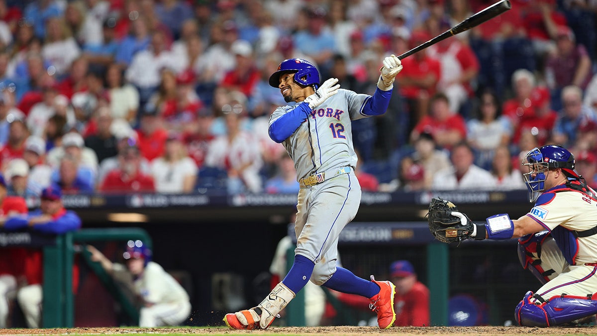 Mets' magic continues in NLDS with 5 runs in eighth for another comeback victory  at george magazine