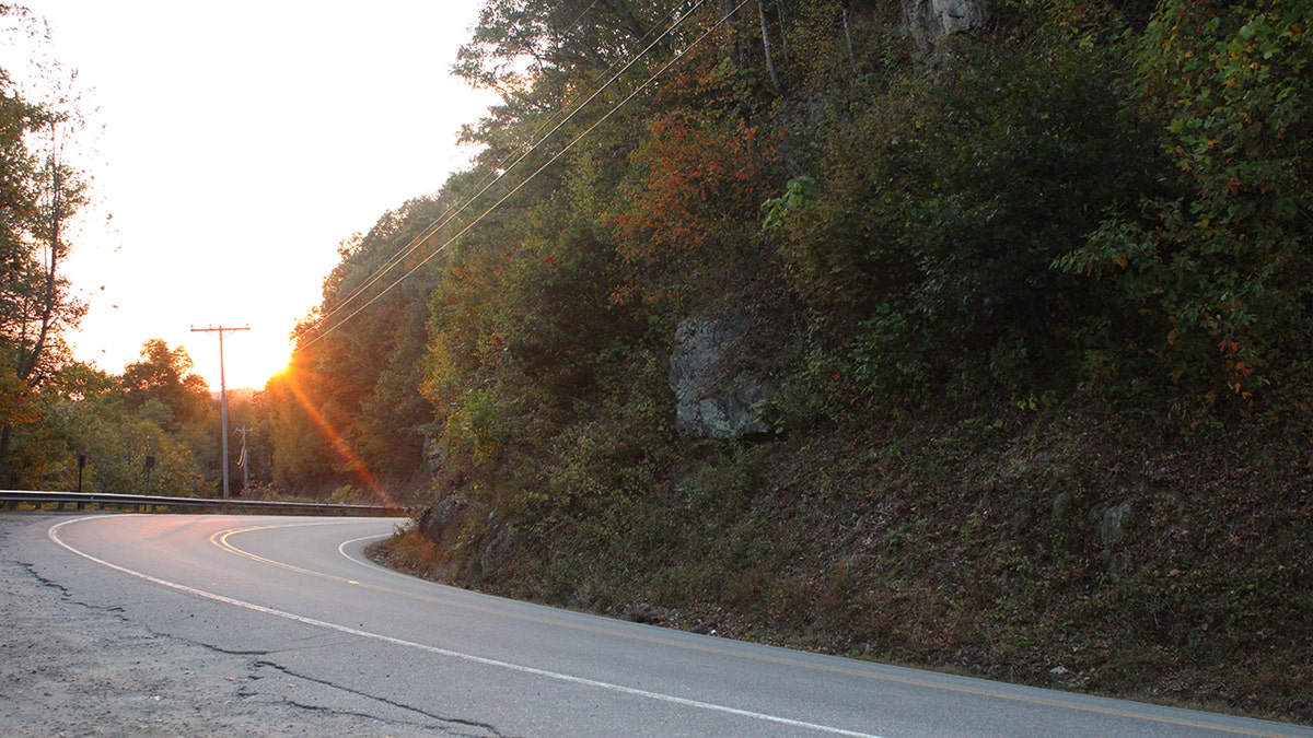 US 19 w pobliżu Maggie Valley, Karolina Północna