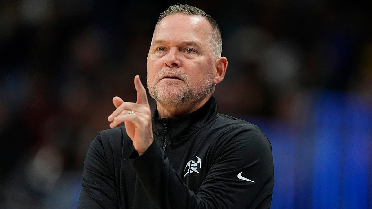 Michael Malone Thunder'a karşı