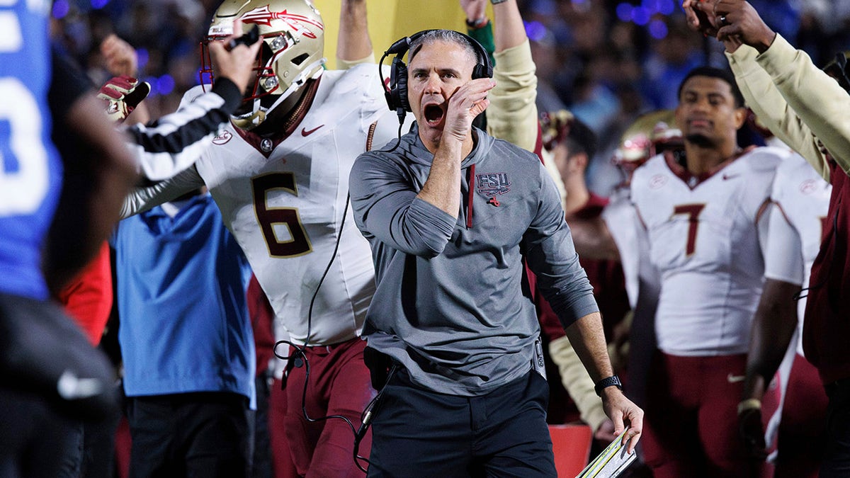 Mike Norvell on the sideline