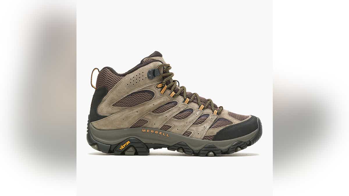 Si el senderismo es su actividad de otoño favorita, estas botas Merrell aguantarán. 