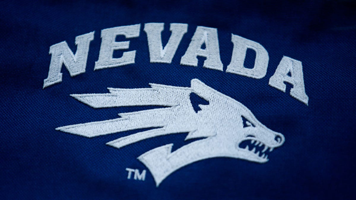 Nevada Wolfpack logosu