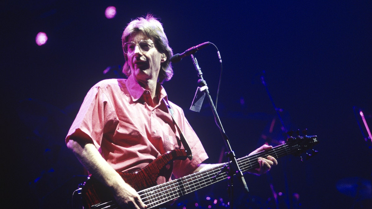 Phil Lesh performing in 1993