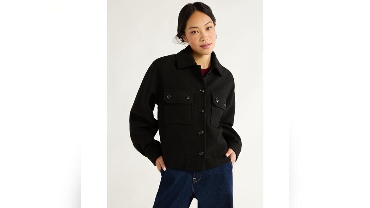 A lightweight, but stylish jacket, great for fall weather. 