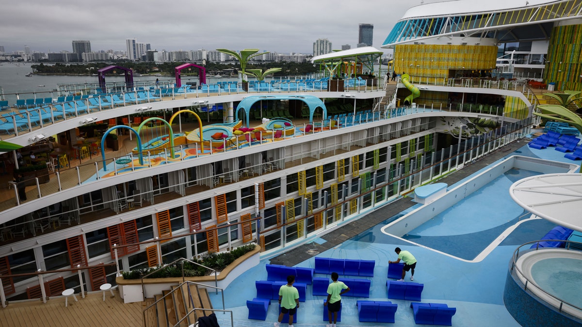 Piscina en Icon of the Seas