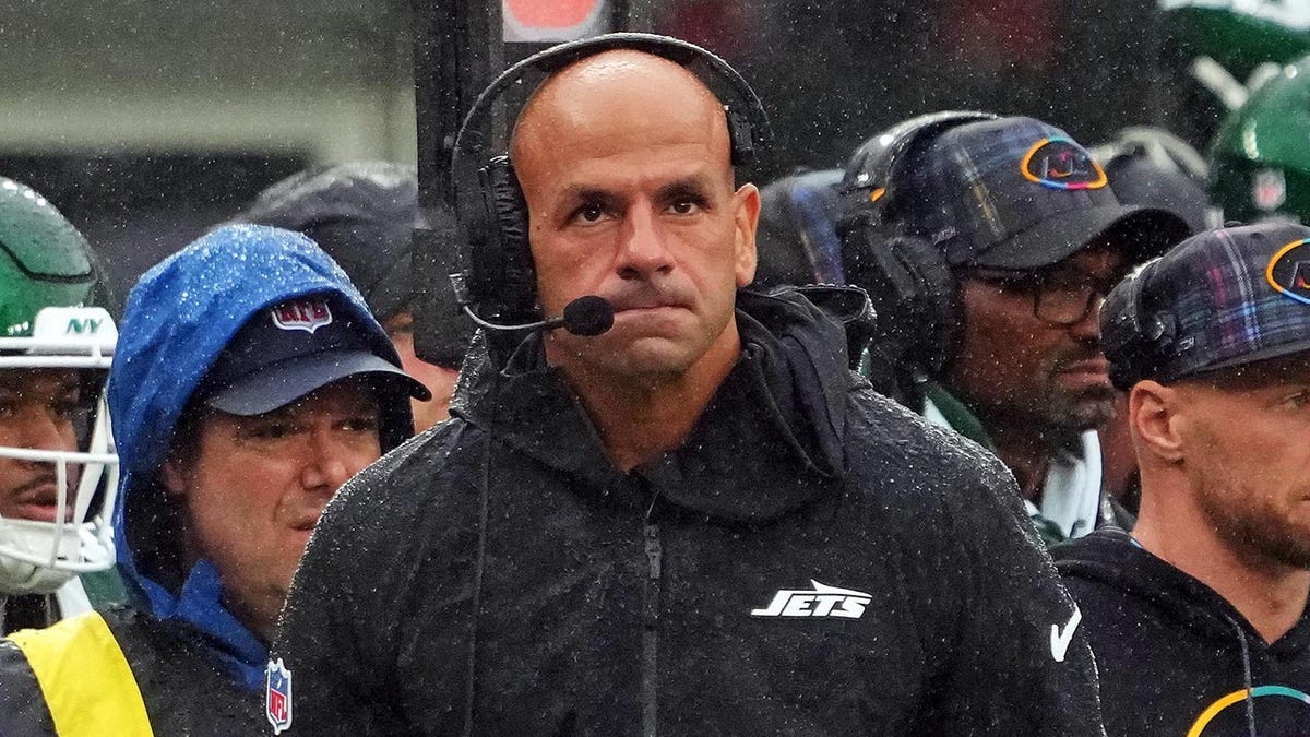 Robert Saleh watches