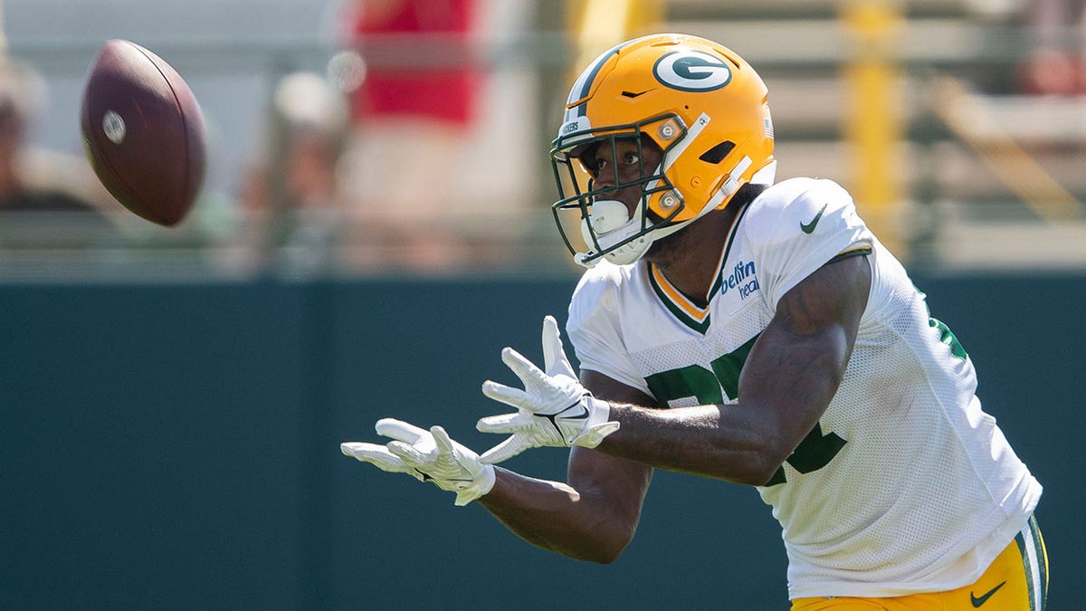 Romeo Doubs en un entrenamiento de los Packers