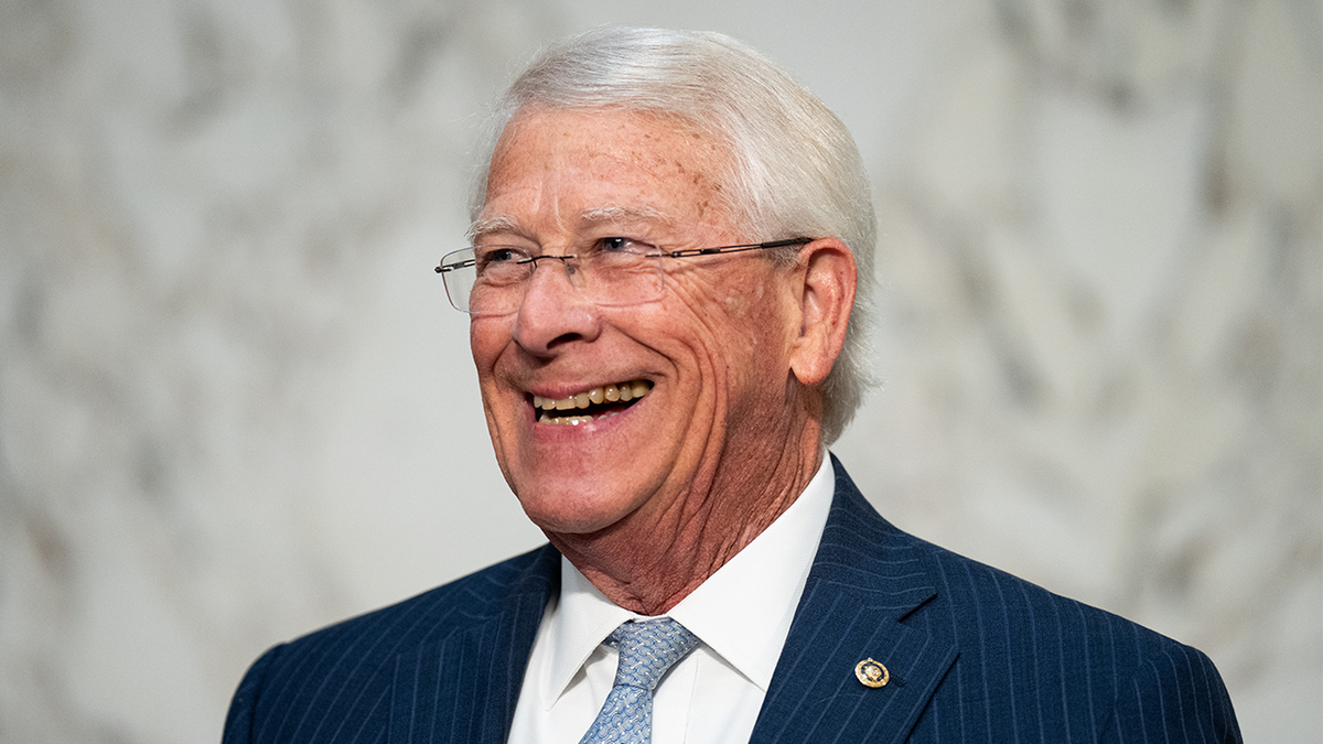 Miembro de alto rango, el senador Roger Wicker