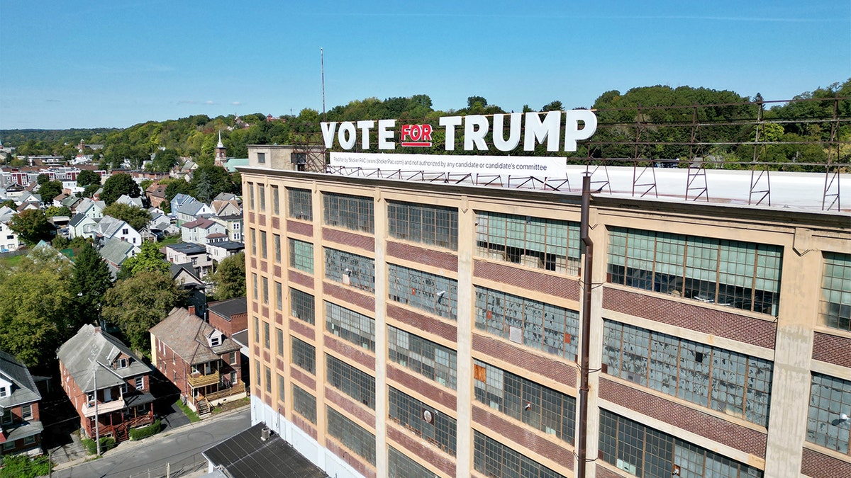 "Vote for Trump" Sign in Amsterdam, New York