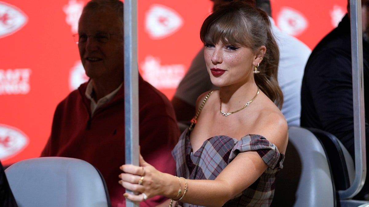 Taylor Swift chega ao estádio Arrowhead