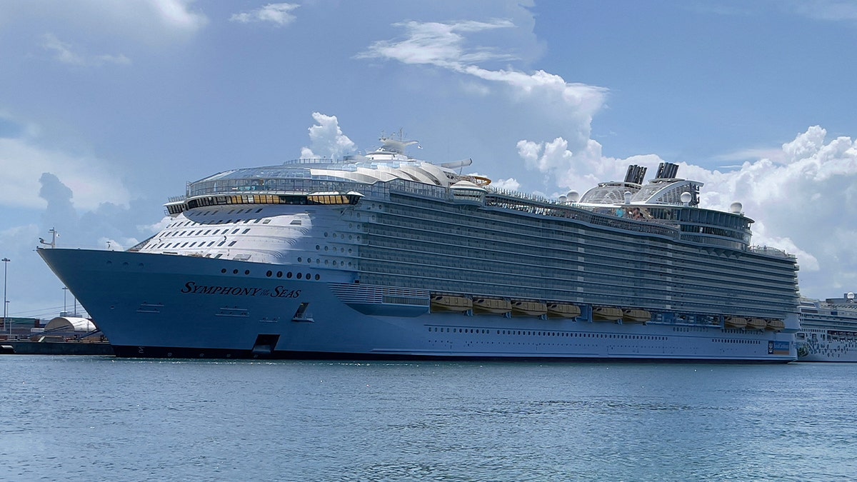 Symphony of the Seas cruise ship