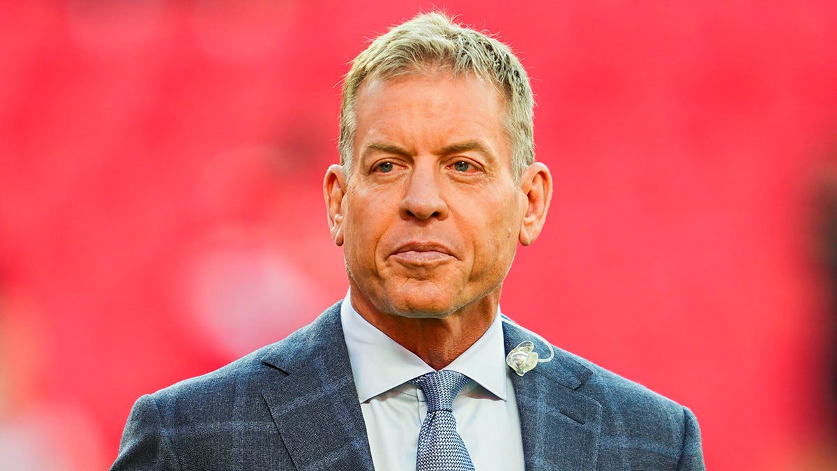 Troy Aikman calls Saints-Chiefs game